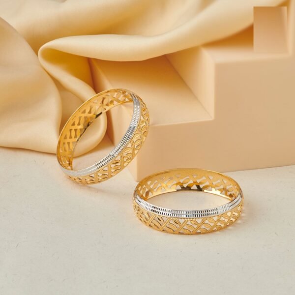 Gold Bangle (22K)